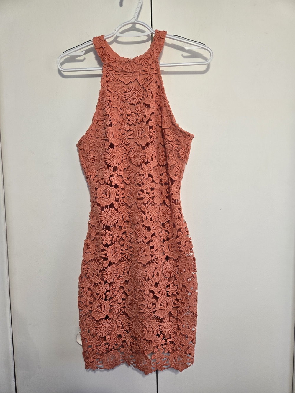 Lulus‎ Coral Lace Crochet Halter Cocktail Dress Size Small